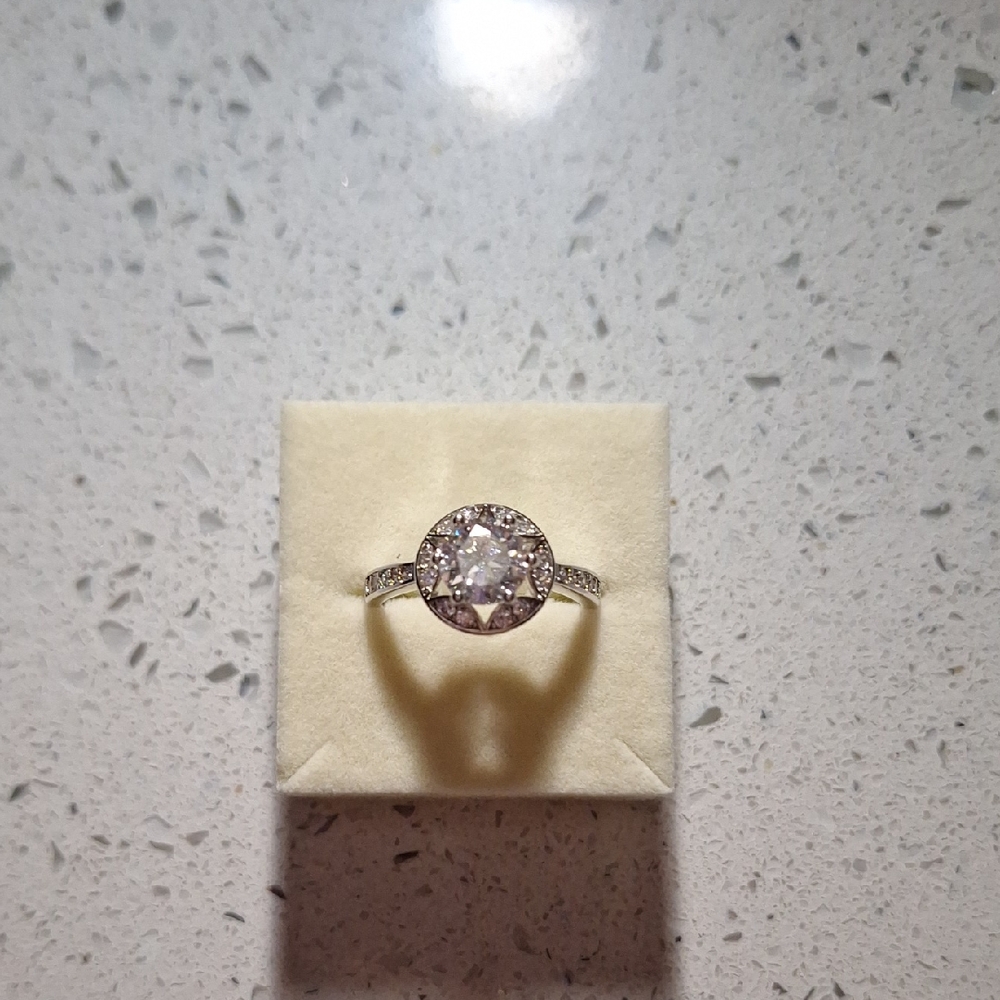 NWT 1.2CT MOISSANITE DIAMOND RING SIZE 7